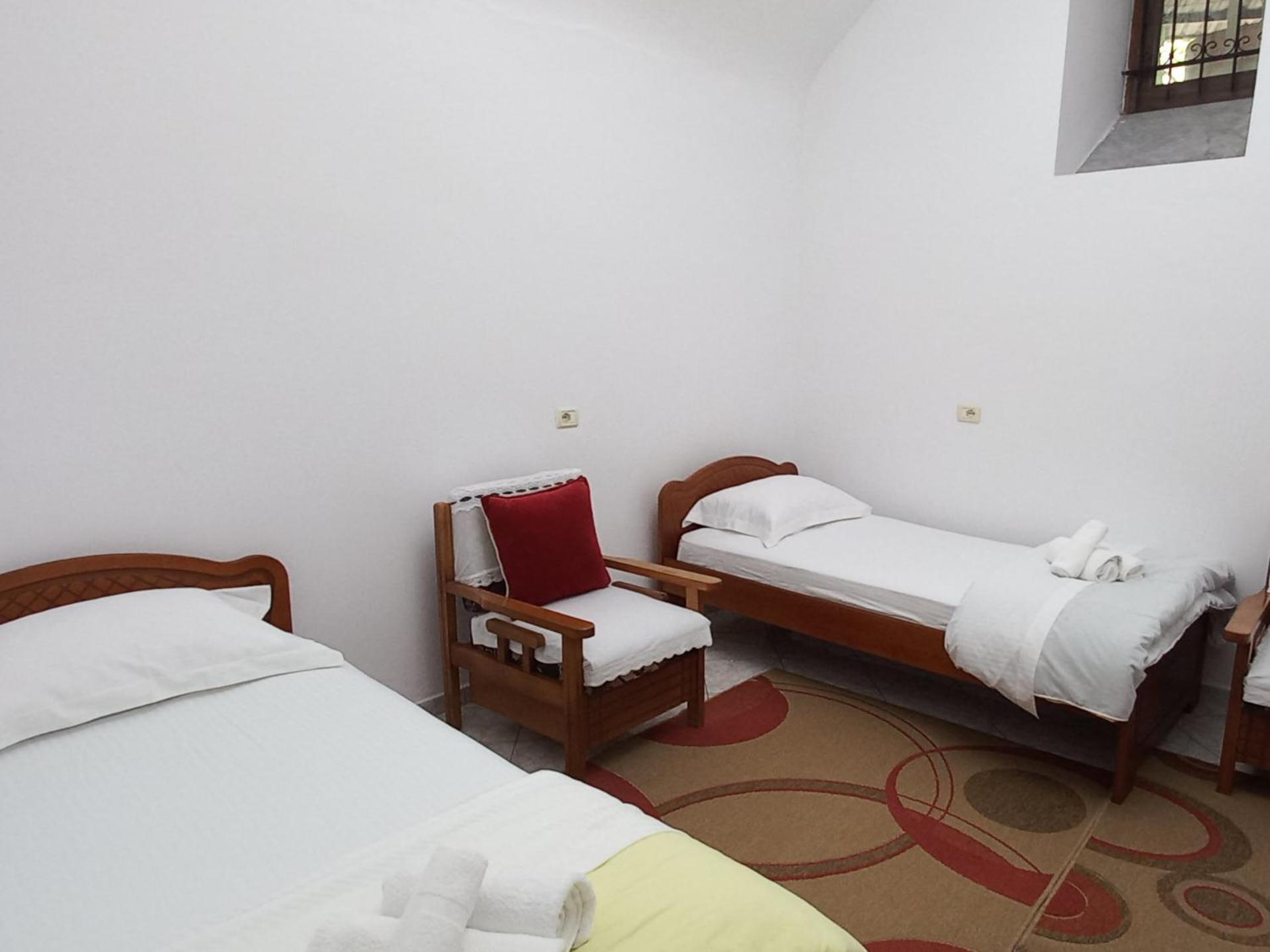 Marbi Guest House Gjirokaster Exterior photo