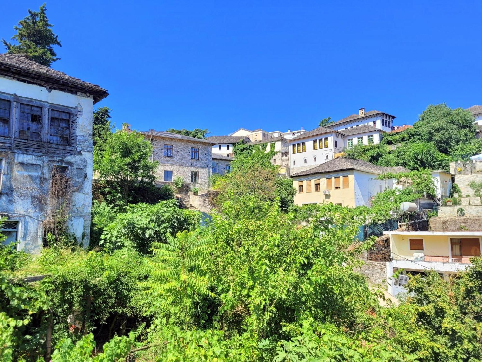 Marbi Guest House Gjirokaster Exterior photo