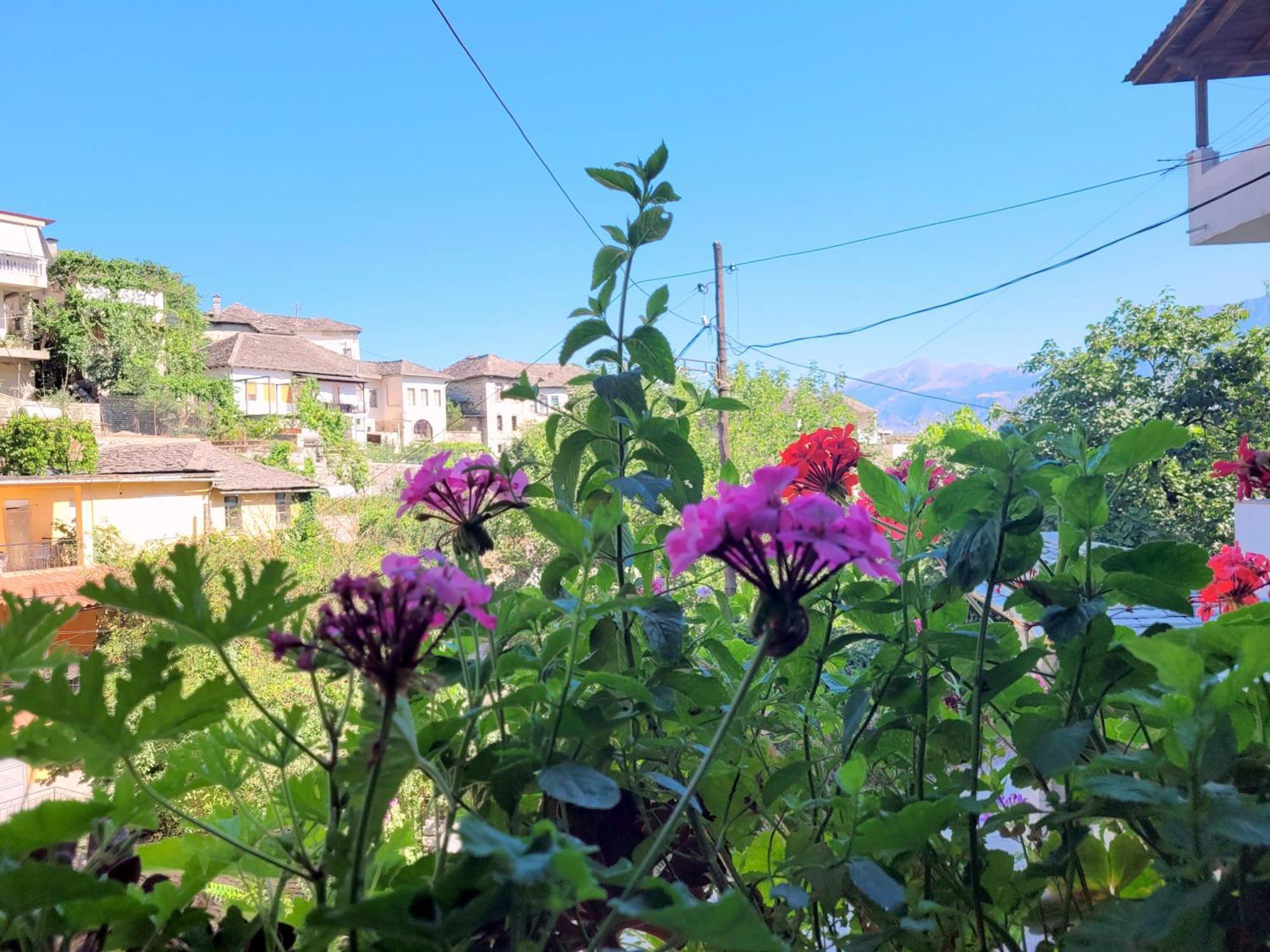 Marbi Guest House Gjirokaster Exterior photo